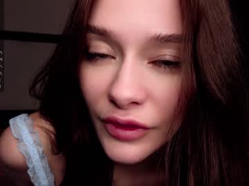 girl predatory_eyes image #6547075
