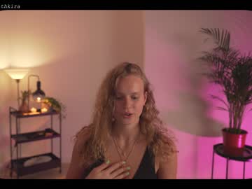 girl chillwithkira image #1940973