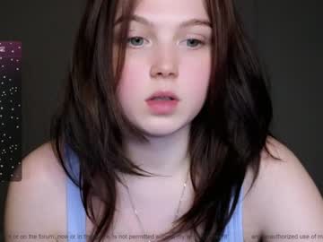 girl small_blondee image #6539247