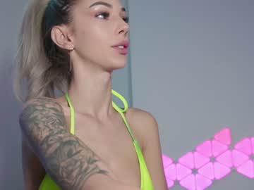 girl hotfallingdevil image #2719051