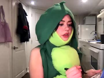 girl littlesugarpea image #3942687