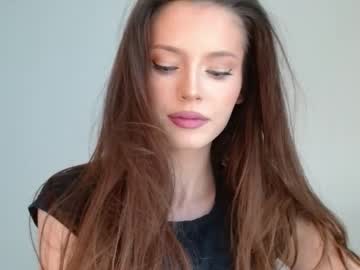 girl isia_slay image #2195419