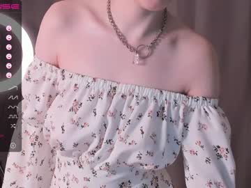 girl whitee_angel image #3423442