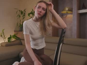 girl sunnivaharder image #7033877