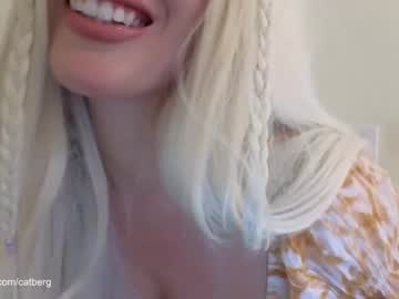 girl catberg image #6297633
