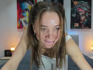 girl evelyn_clare image #3781055