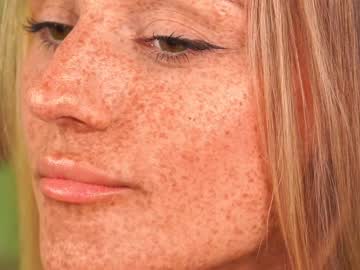 girl artease image #5694749