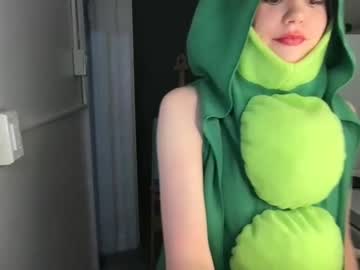 girl littlesugarpea image #5762705