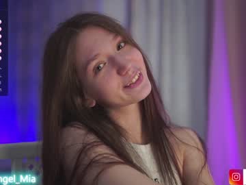 girl angels_kiss image #5563014