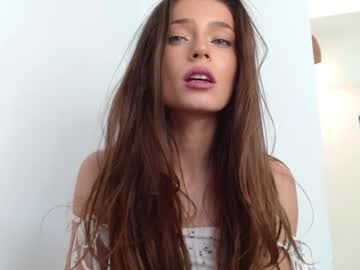 girl isia_slay image #2498792