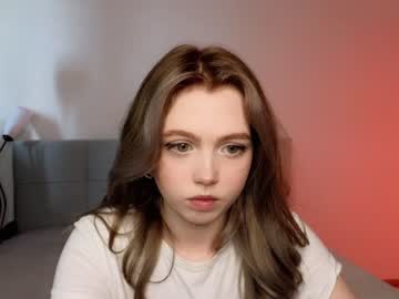 girl small_blondee image #4509636