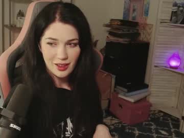 girl evelynclaire image #6036978