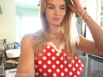 girl phoenix_taylor image #1567783