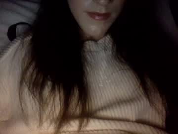 girl xprsv image #4063049