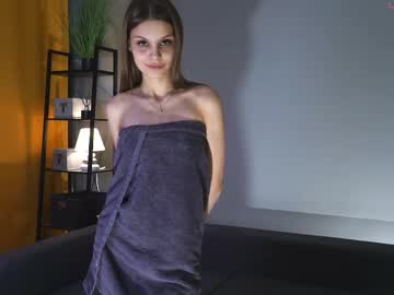 girl sunnivaellender image #7029327