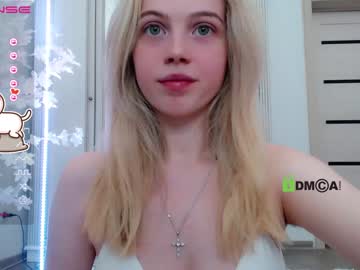 girl small_blondee image #3565441