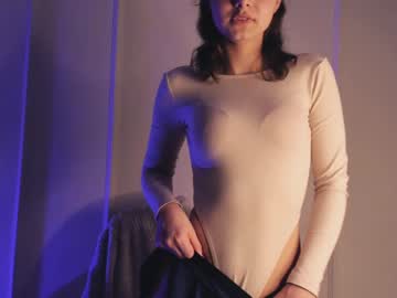 girl laa_ura image #6544719