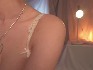 girl sunny_maria image #6299805