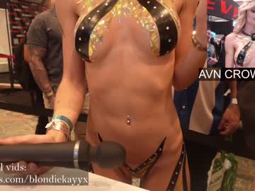 girl blondiekayy image #3441025