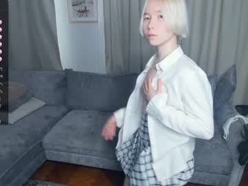 girl silvergloss image #5383986