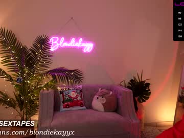 girl blondiekayy image #3335377