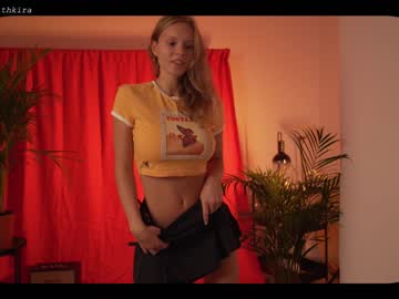 girl chillwithkira image #2321820