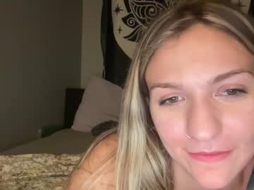 girl c302400 image #6988609