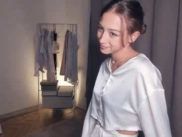 girl wave_of_happy_ image #5500050