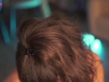 girl angels_kiss image #3642037