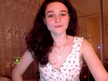 girl demurelixir image #1309924