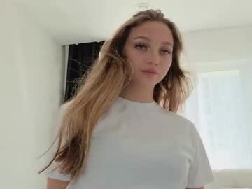 girl katrinrobins image #7059931