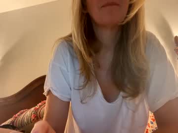 girl daydreamymilf image #2561104