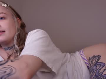 girl tendertainted image #2629054