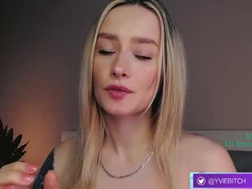 girl _yvie_ image #3946440