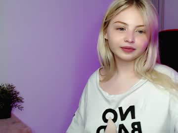girl shy_blondiee image #3792020