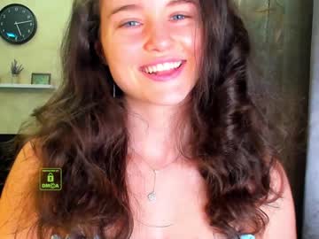 girl demurelixir image #3920793