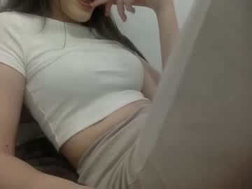 girl xprsv image #4040370