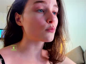 girl demurelixir image #2981658
