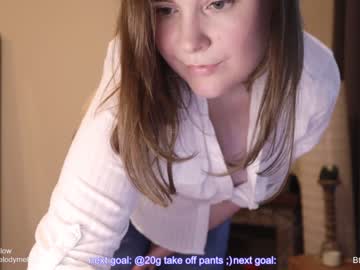 girl in_tune image #4484378