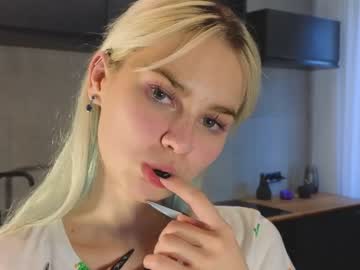 girl oraflood image #6893543