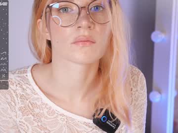 girl illegaldream image #4892277