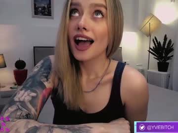 girl _yvie_ image #4267665