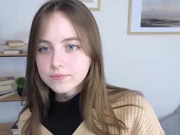 girl julie_wilson_ image #7024709