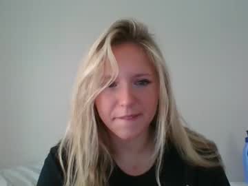 girl dumb_blonde69 image #5063056