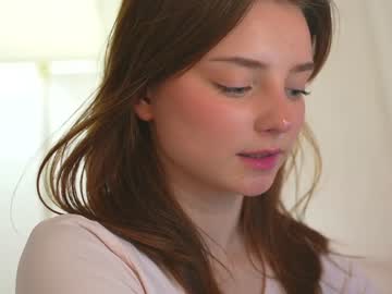 girl floret_joy image #6869123