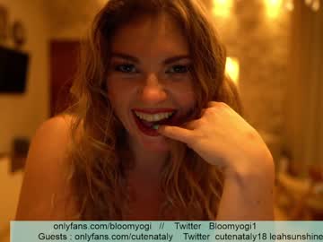 girl bloomyogi image #1086874