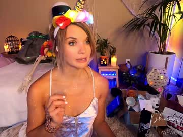 girl phoenix_taylor image #212235