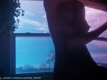girl _exhale image #913688