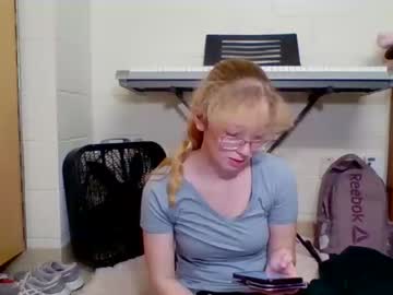 girl blonde_katie image #5791275