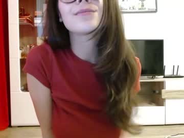 girl bouncingb00bs image #3187815